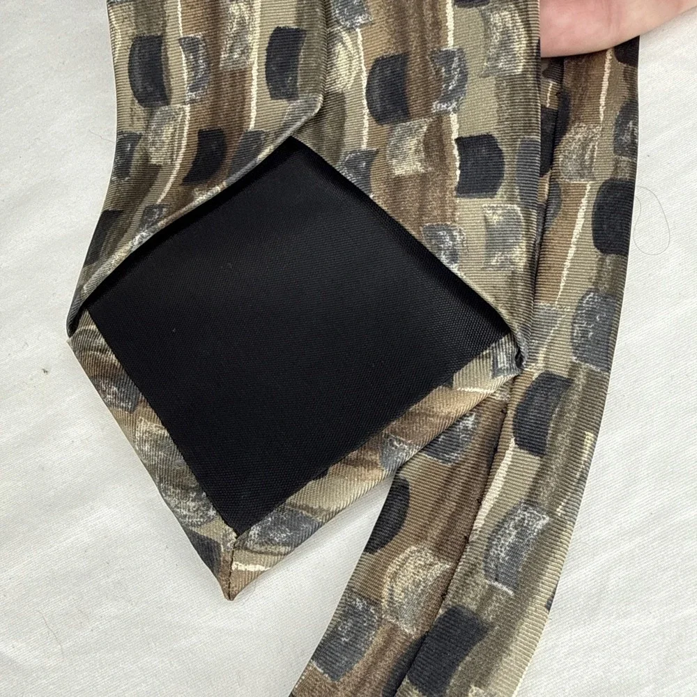 Cambridge Classic Mervyns Geometric Black Gray Beige Brown 100% Italian Silk Tie